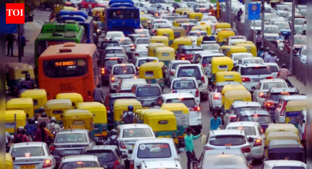 ‘Action only on vehicles below BS-IV’: Supreme Court modifies order on exemption for older vehicles in Delhi