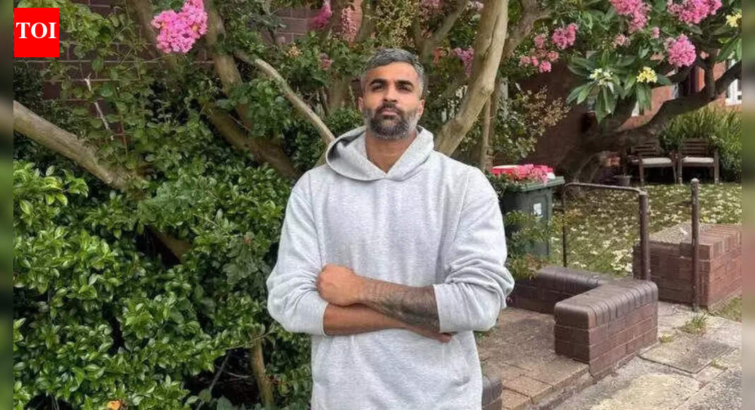 ‘Could feel him dying’: Meet the Sikh who pounced on Bondi shooter; restrained gunman until cops took over