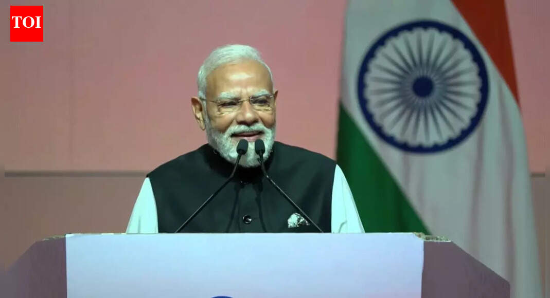 Growth over 8%! PM Modi highlights Indian economy in Muscat; set to sign India-Oman trade agreement