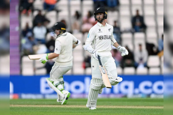 Devon Conway, Tom Latham script history; break 95-year-old record to become first pair to…