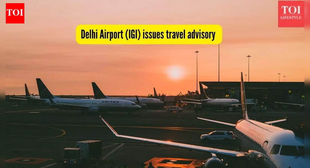 Delhi Airport (IGI) issues travel advisory for 19 December as dense fog engulfs the region; warns for travel disruption