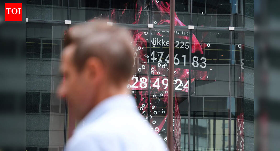 Asian stocks today: Markets inch higher as US inflation remains low; Nikkei adds over 1%, HSI trades flat