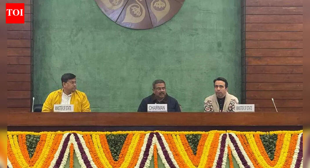 AI in education: Dharmendra Pradhan emphasises student-centric learning, teacher support, and curriculum innovation in schools and HEIs