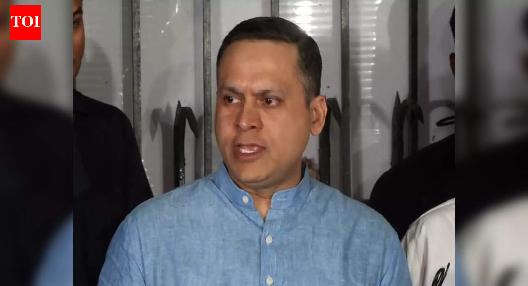 W.Bengal: FIR registered against Amit Malviya over alleged incendiary social media post BARUIPUR (WEST BENGAL): An FIR has been registered against BJP leader and National In-Charge of the party’s IT Cell, Amit Malviya, at the Narendrapur Police Station under the Baruipur Police Station, alleging that his social media post threatened communal harmony and the sovereignty of India.According to the complaint received on Friday by Narendrapur Police Station, All India Trinamool Congress leader and State General Secretary and Spokesperson Tanmoy Ghosh accused Malviya of posting an “incendiary statement” on the social media X platform on December 19. The complaint references a specific post, claiming it amounted to “formal instigation against communal harmony” and posed a “substantial threat” to the country’s sovereignty. Vaping, Bhow-Bhow & Shouting Match: A Look At Viral Moments Of Parl As Chaotic Winter Session Ends The complainant further alleged that the post constituted a direct insult to West Bengal, the All India Trinamool Congress (AITC), and Chief Minister Mamata Banerjee. The letter urged the police to initiate strict legal action against the BJP leader under relevant sections of the Bharatiya Nyaya Sanhita (BNS) and any other applicable laws.Police sources confirmed that the complaint had been received and acknowledged by Narendrapur Police Station. However, officials said no FIR has been registered to date and that the matter is under preliminary examination.Further action, officials said, will be taken after the complaint and the social media post in question are reviewed.In the X post against which the FIR was filed, Amit Malviya stated that the ongoing vandalism in Dhaka, Bangladesh, was a “warning”. He noted that this is “how societies unravel when extremism is appeased, and lawlessness is normalised.” In reference to incident, he stated that, “It is also why the trajectory of West Bengal under Mamata Banerjee is deeply worrying.” In the end, he said, “Culture, free expression, and democracy cannot survive where mobs rule, and the state looks away.” The X post stated, ” Last night, Islamist mobs vandalised Chhayanaut Bhavan, a historic institution and a cornerstone of Bengali arts and culture in Dhaka. The pattern unfolding in Bangladesh is unmistakable: attacks on media houses, journalists, and cultural centres, carried out under Islamist pressure and intimidation. This is a warning. This is exactly how societies unravel when extremism is appeased, and lawlessness is normalised. It is also why the trajectory of West Bengal under Mamata Banerjee is deeply worrying. Years of political patronage, erosion of institutions, and selective silence have pushed Bengal onto a dangerous path. If Mamata Banerjee’s decrepit regime continues beyond 2026, the consequences for Bengal will be irreversible. Culture, free expression, and democracy cannot survive where mobs rule, and the state looks away.”The development adds to the ongoing political tensions between the ruling Trinamool Congress in West Bengal and the Bharatiya Janata Paty, with leaders from both sides frequently trading accusations over social media conduct and alleged attempts to disturb communal peace, as the West Bengal elections in 2026 approach.Further details awaited. (ANI)End of ArticleFollow Us On Social MediaVideosVaping, Bhow-Bhow & Shouting Match: A Look At Viral Moments Of Parl As Chaotic Winter Session EndsBondi Beach Terror Suspect Visited Hyderabad Six Times After Leaving India, Telangana Police Reveal’To Delay Elections, Instigate India’: Former Minister Blames Yunus Govt For Bangladesh ViolenceBangladesh Crisis: Tharoor Panel Red Flags 5 Reasons That Make It India’s Biggest Test Since 1971Rijiju Blames Congress As Parliament Session Ends Without Pollution Debate, Jairam Ramesh RespondsBangladesh: Hindu Man Lynching Sparks Outrage, Former Indian Envoy Calls Situation Total MobocracyExplained: Why Bangladesh’s Fresh Unrest Ahead Of Polls Is One Of India’s Biggest Strategic WorriesWho Was Sharif Osman Hadi, The Anti-India Face Of Bangladesh Whose Death Has Set Dhaka AblazePakistan Embarrassed Globally As Saudi Deports 56000 Beggars Despite No Fly Lists And Warnings’Countries Like Us Must Stick Together’: Jaishankar And Dutch FM On Strengthening India-EU Ties123Photostories5 simple moves that keep kids active without calling it a workoutMerry Christmas 2025: The hidden science behind snowflakes and why no two are ever the sameBaby names inspired by female warriors of IndiaThe right way to add protein to your diet, according to ICMRAlia Bhatt, Ranveer Singh, Ayushmann Khurrana redefine method dressing7 Christmas delicacies you should warn off if you’re diabetic17 one-pot rice dishes for winter months5 gym mistakes that can put heart health at riskFrom Labubu dolls to Prada Kolhapuris: 5 viral fashion moments of 2025 that broke the internetHarrison Ford, aging gracefully at 83: 6 habits behind his long-term vitality123Hot Picksvb g ram gICICI Prudential AMCUAE RainGold rate todaySilver rate todayPublic Holidays DecemberBank Holidays DecemberTop TrendingJosh Allen Luxury Car CollectionRandi MahomesAuston MatthewsWho is Nicole LundersJeremy Doku and Shireen Doku Net WorthZachary BolducQuinn HutsonJake PaulCalvin PickardCristiano Ronaldo