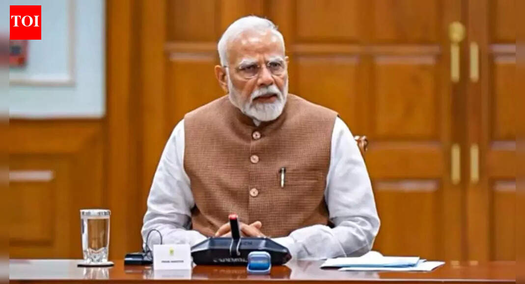 PM Modi’s helicopter fails to land in West Bengal’s Taherpur; returns safely to Kolkata