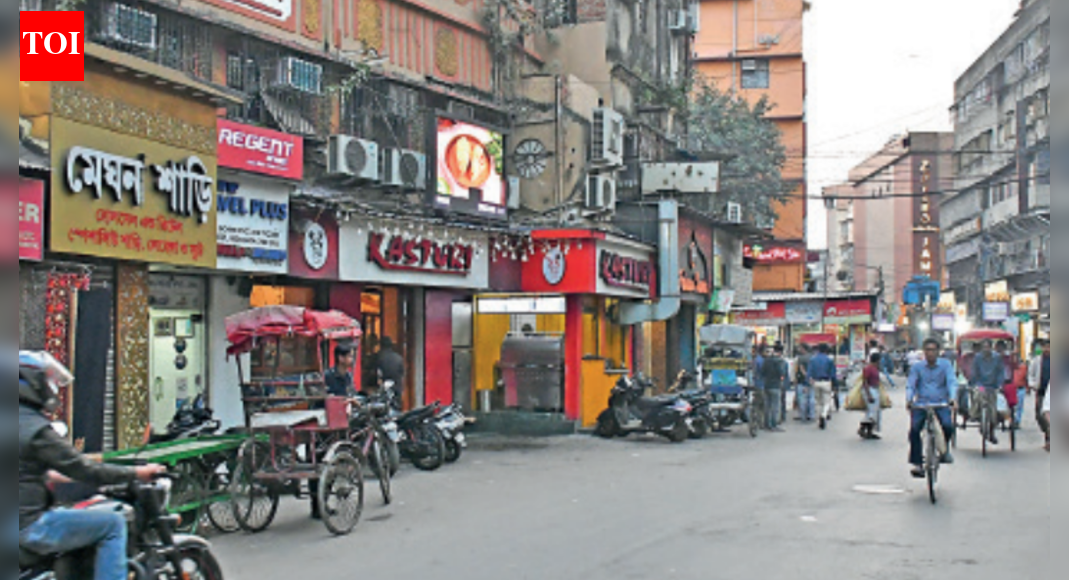 Anxiety spills across border: Unrest back home unsettles Bangladeshi visitors in Kolkata; businesses hit