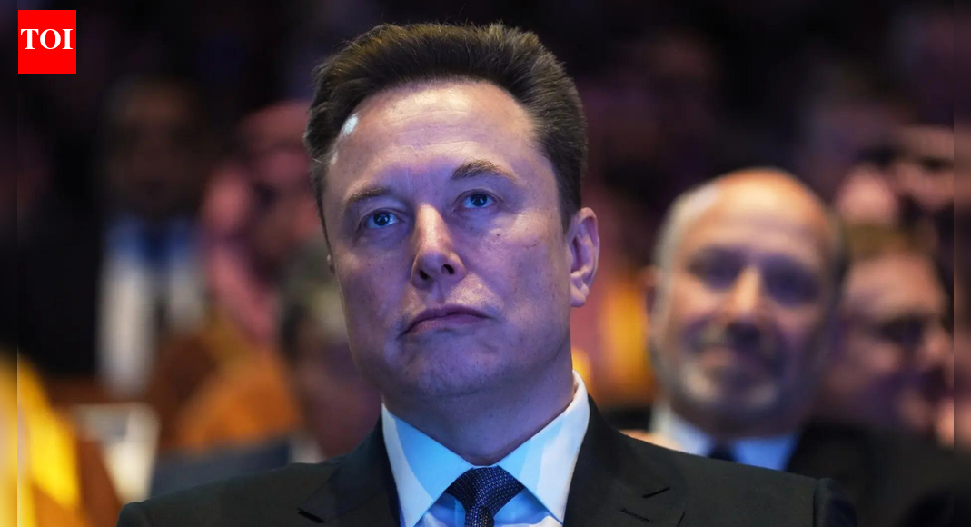 In a first, Elon Musk’s net worth tops 0 billion – here’s how the tech titan did it