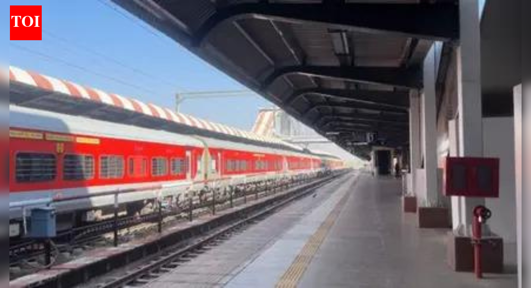 Image: IANS NEW DELHI: Comptroller and Auditor General (CAG) has flagged 2,961 annual failures in signalling system in the South Western Railway (SWR) in a recent report and has sought more effective maintenance mechanisms to prevent these occurrences, which is key to prevent accidents. It has also flagged irregular maintenance practices and has also raised concerns over repetitive non-complance.The audit examined the performance of the signal and telecommunication (S&T) department of three divisions, Hubballi, Bengaluru and Mysuru, of SWR during the period from 2018-19 to 2022-23. The CAG report tabled in Parliament added that though the cases of accidents in the zone are declining, cases of ‘Signal Passing At Danger or red signal jump’ (SPAD) and wrong interlocking of points which can divert trains to lines already occupied by other trains are a cause for concern.”Safety audit had also pointed out several irregular maintenance practices. Most of the observations were repetitive which suggests that constant monitoring was absent,” the report said. “There were several instances of abnormal delays in attending to deficiencies pointed out during inspections/ joint inspections by the safety department,” the report stated.End of ArticleFollow Us On Social MediaVideosHindu Lynching Sparks Outrage: Shashi Tharoor Warns On Mob Rule, Priyanka Blasts Modi Govt SilenceEx-PM Imran Khan And Bushra Bibi Jailed For 17 Years In Toshakhana Gift Jewellery Case’There Is Only One Modi’: Jaishankar Says Leaders Define Nations, Not Ministers Or IndividualsMore Complicated Than Ever: Jaishankar Flags US, China, Russia, Europe As India Faces Harder ChoicesPM Modi Says BJP Correcting Congress Mistakes As Assam Gets New Airport And Northeast PushKabul Chooses India For Medicines As Afghan Minister Admits Pakistan Ties Have Deteriorated BadlySonia Gandhi Criticises PM Modi Over VB-G RAM G Bill And MGNREGA Rollback’Maha Jungle Raj in Bengal, Mamata Shielding Infiltrators’: PM Modi Blasts TMC in Virtual RallyPiyush Goyal Says Congress Policies Suppressed Enterprise And Capped India’s Growth For Decades’Global Order Has Changed Forever, No Single Nation Can Dominate All Issues’: Says EAM Jaishankar123PhotostoriesTea Time Snack: How to make zero-sugar Banana Chocolate Oatmeal CookiesBharti Singh turned emotional as her water bag broke before delivery; shared, “Mujhe Bahot Darr Lag Raha Hai”8 Foods that can help manage blood sugar levels in Diabetes10 best destinations near Delhi/NCR to plan your last-minute New Year getawayFrom Sunil Grover to Rupali Ganguly: This is what your favorite TV actors did before getting limelightBlurred vision or eye strain? These signs mean you need an eye check-up12 food combinations that can slow down parents’ agingWinter Snack: How to make Dhokla in a pressure cooker8 Stoic life lessons from “Meditations” by Marcus AureliusNot just cold or cough: Doctor shares common triggers that can cause a sore throat123Hot PicksTom BradyEpstein files releasedTim SaunderGold rate todaySilver rate todayPublic Holidays DecemberBank Holidays DecemberTop TrendingJosh Allen Luxury Car CollectionRandi MahomesAuston MatthewsWho is Nicole LundersJeremy Doku and Shireen Doku Net WorthMatthew StaffordWalker Buehlers WifeSibley ScolesAssam Rajdani Express TragedyUS Strikes