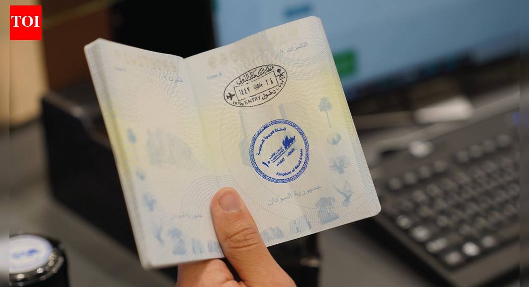 Saudi Ministry of Interior launches special stamp to celebrate World Arabic Language Day