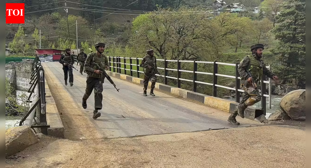 Terrorists force villager to give food in Jammu & Kashmir, combing operation on