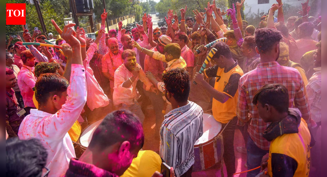 ANI file photo NAGPUR: In its 40-year electoral history, the elusive Kamptee municipal council president post finally landed in BJP’s lap as its candidate Ajay Agrawal won by a wafer-thin margin of 103 votes. The runner-up, Congress’ Shakur Nagani alleged that despite leading for a major part of the day, the sudden change in fortunes towards the end seemed suspicious.Kamptee council president post was the most talked about in Nagpur district because of the sharp verbal spat between candidates which spiralled into accusations of malpractice towards the end of the campaign. It all started with former MLC Sulekha Kumbhare fielding Ajay Kadam from her Bahujan Republican Ekta Manch (BREM) and hoping for support from ally BJP. Kumbhare shares cordial relationship with BJP, especially Union minister Nitin Gadkari who often refers to her as his sister.But BJP, keen to have a saffron sweep, pushed Agrawal and refused alliance. Meanwhile, Congress fielded its candidate despite controversy over ticket allocation.End of ArticleFollow Us On Social MediaVideosSikh Nagar Kirtan In New Zealand Disrupted By Protesters; Mann, Badal Urge Centre To Intervene‘Not Misleading Propaganda’: Bangladesh Responds To India Over Delhi High Commission Protest‘Have To Stay United’: RSS Chief Mohan Bhagwat On Atrocities Against Hindus In BangladeshIndia Rejects Dhaka Media Reports On Protest Outside Bangladesh HC, Flags Attack Against MinoritiesViewing ‘Sangh’ Through the Lens of the BJP Is a Huge Mistake, Says RSS Chief Mohan BhagwatBangladesh Arrests 10 After Brutal Killing of Hindu Youth in Mymensingh“Generation After Generation”: Yunus Vows To Fulfil Sharif Osman Hadi’s Vision And IdealsMassive Crowds Gather in Dhaka for State Funeral of Slain Youth Icon Osman HadiPAK Citizens Criticize “Weak Judiciary” As Imran Khan’s Prison Term Is IncreasedHindu Lynching Sparks Outrage: Shashi Tharoor Warns On Mob Rule, Priyanka Blasts Modi Govt Silence123Photostories5 best oils to apply on the navel: Benefits, uses, and what to know before trying them7 indoor exercises that can strengthen muscles in people above 405 essential tips to stay healthy if you work night shifts5 things one must always donate in temples and whyBenjamin Franklin once said, “An investment in knowledge pays the best interest”: 5 lessons it teaches studentsWhy your brain does not want you to multitaskBigg Boss Telugu 9: Meet the finalists of the season10 tips for good mental health you should be taking to 20268 life lessons from “Man’s Search for Meaning” by Viktor FranklWorld Saree Day: 5 sarees from Incredible India that put the country on the global fashion map123Hot PicksTom BradyEpstein files releasedTim SaunderGold rate todaySilver rate todayPublic Holidays DecemberBank Holidays DecemberTop TrendingJosh Allen Luxury Car CollectionRandi MahomesAuston MatthewsPatrick MahomesJeremy Doku and Shireen Doku Net WorthUPPSC LT Grade Teacher ExamPaul Heyman and Marla Heyman Net WorthBengaluru TempeturePM Modi HelicopterRailway Fare Hike