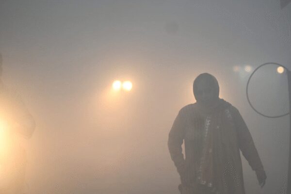 Delhi air pollution crisis: AQI remains very poor; 4 areas slip into ‘severe’ zone, Narela worst at 418