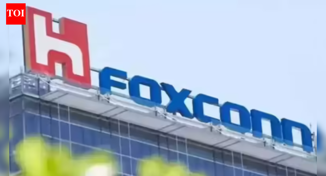 Foxconn ramps up hiring! Recuri 30,000 at all women led iPhone unit — What’s next for the Apple components plant?