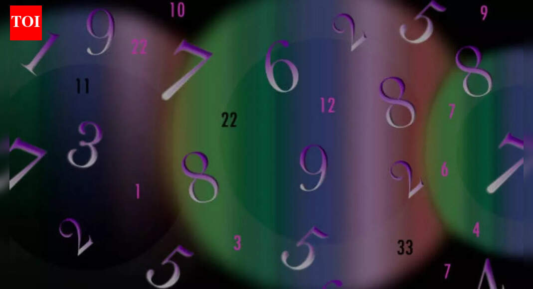 Birth numbers that achieve success after the age of 35