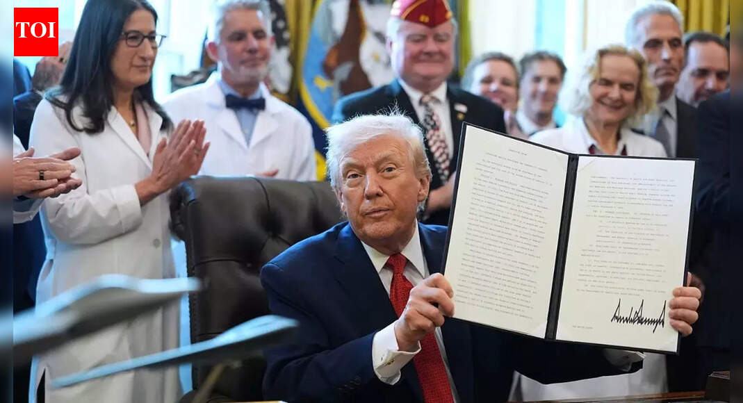 US President 2025 bold space plan: Moon landing by 2028, Mars missions, nuclear reactors, and commercial space growth