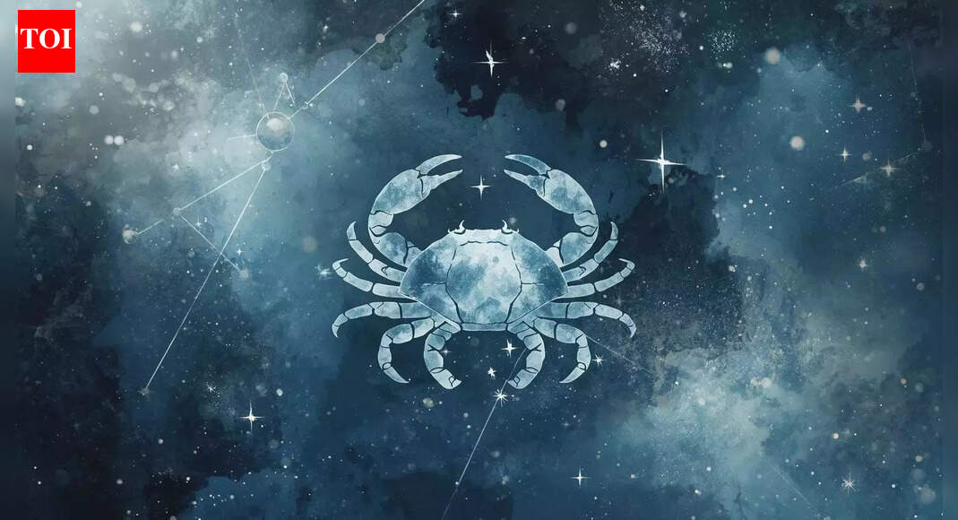 Cancer Horoscope Tomorrow, December 25, 2025: The universe hands you a key—use it before it disappears