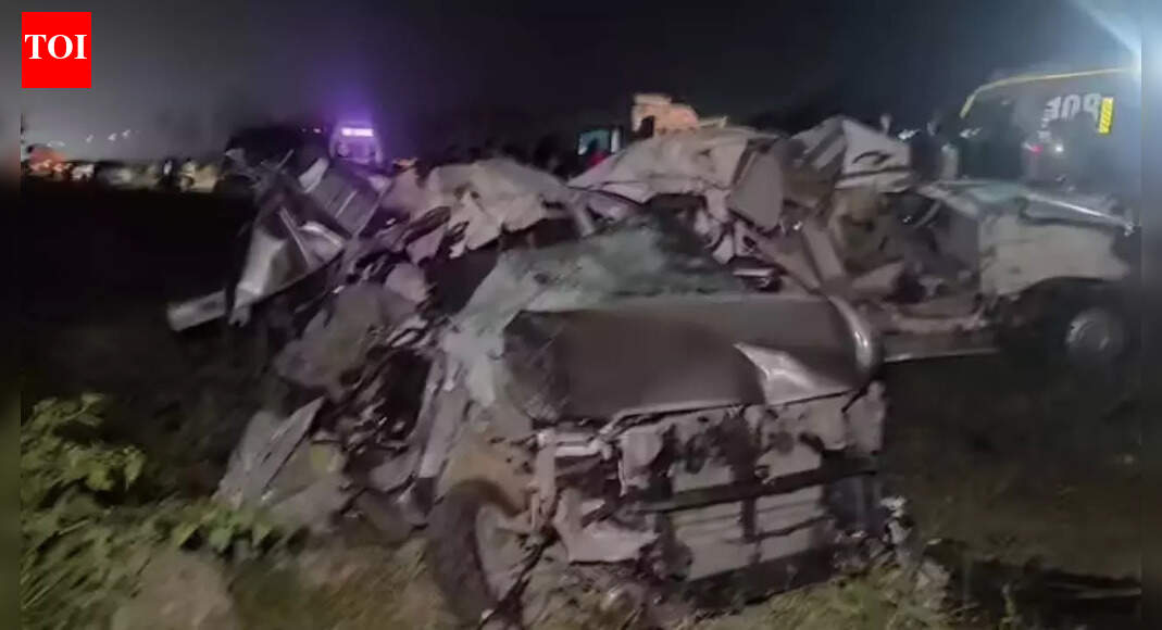 Tamil Nadu: At least seven killed as govt bus collides with two cars; tyre burst leads to crash