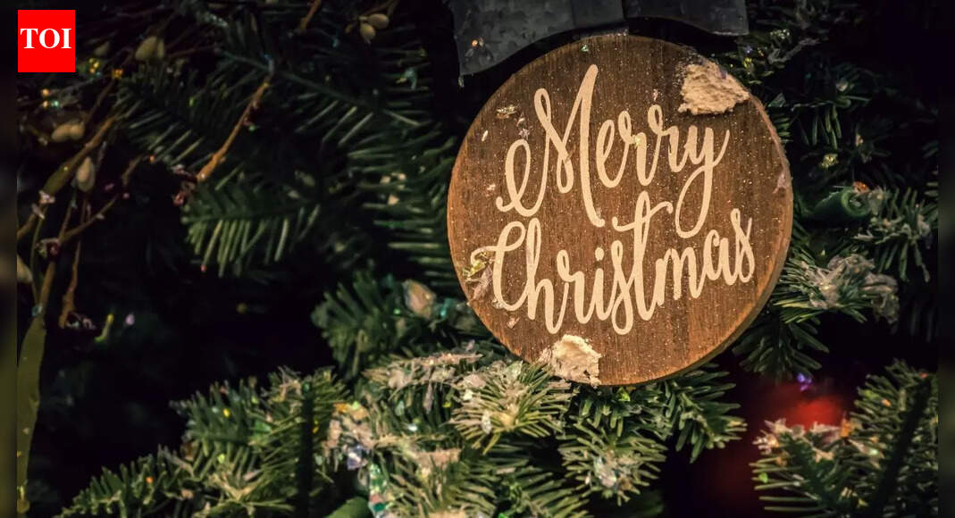 Merry Christmas 2025: 30+ wishes, greeting and messages to make the day feel extra special for your friends and family