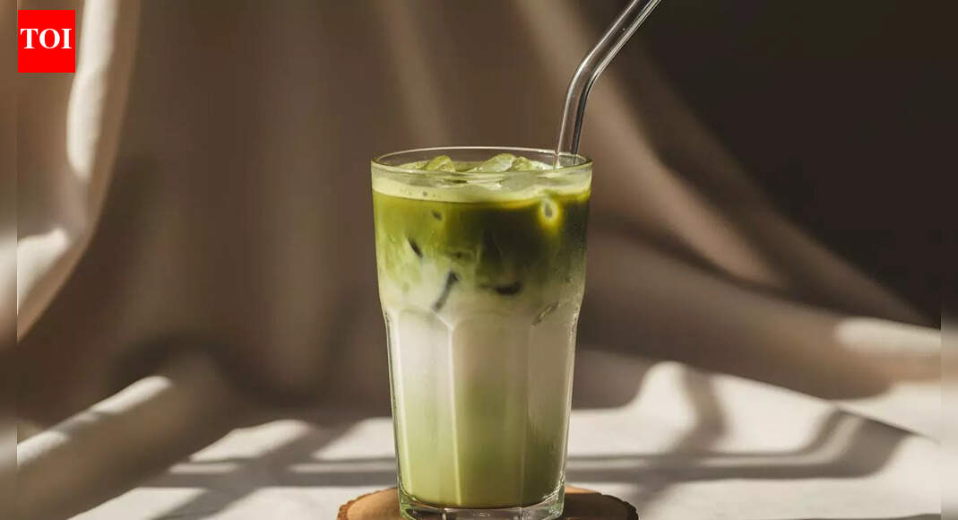 Blue matcha vs Green matcha: Understanding the differences in origins, benefits, colour, and usage |