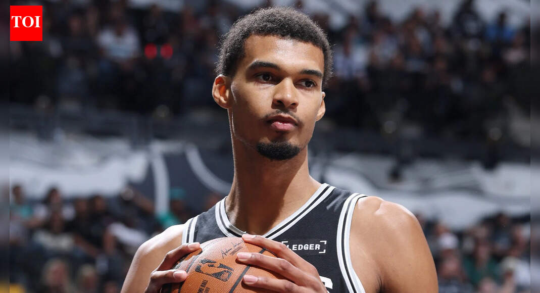 Is Victor Wembanyama playing tonight vs the Oklahoma City Thunder? Latest update on the San Antonio Spurs star’s injury report (December 25, 2025)