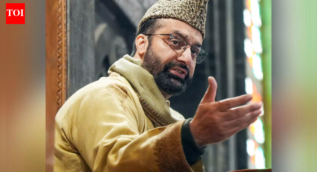 J&K: Mirwaiz removes Hurriyat from social media handle; cites ‘government pressure’ | India News