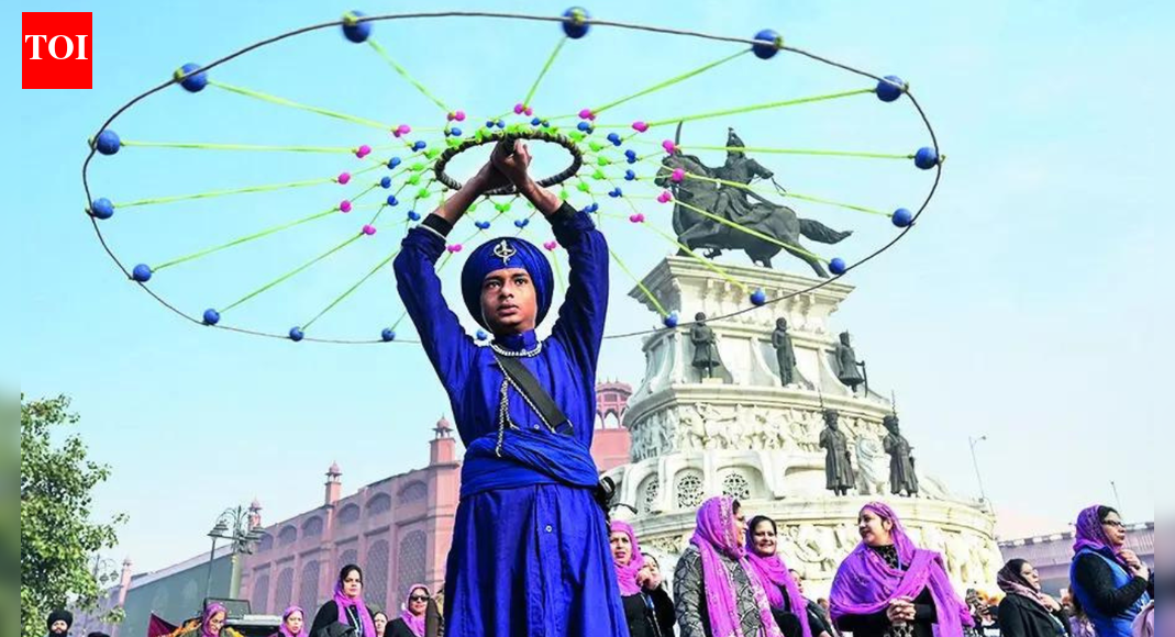 ‘Give strength to every Indian’: PM Modi lauds Sahibzadas’ supreme sacrifice; vows to end ‘slave mentality’ in 10 years
