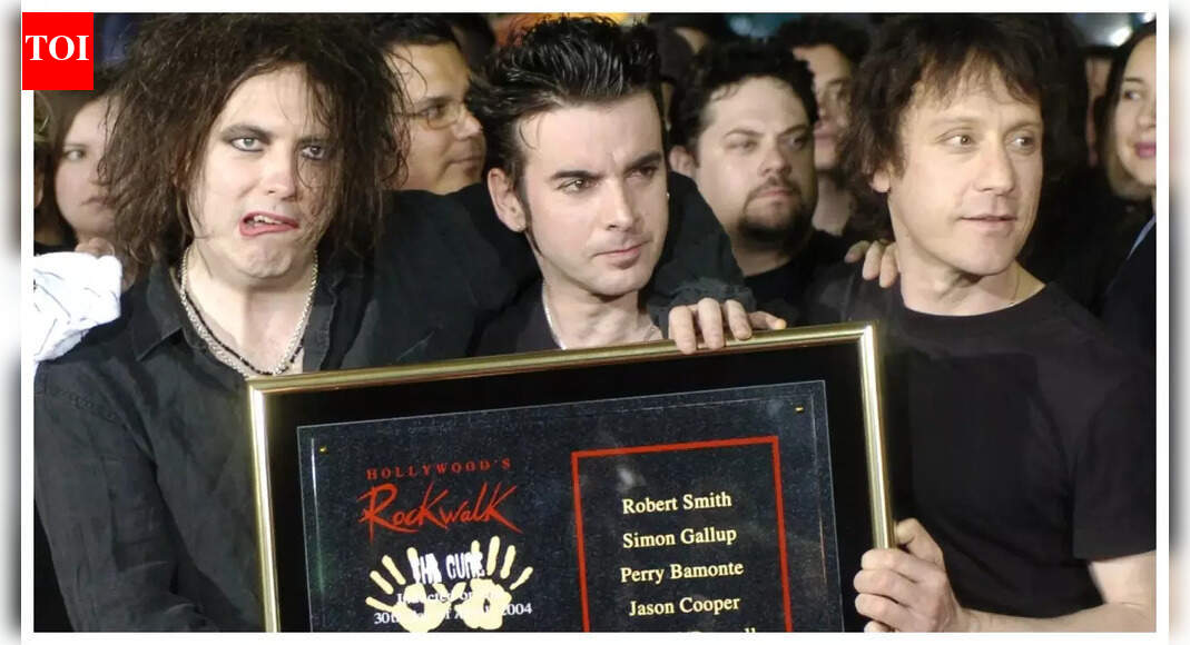 Perry Bamonte, The Cure guitarist and keyboard player  passes away at 65