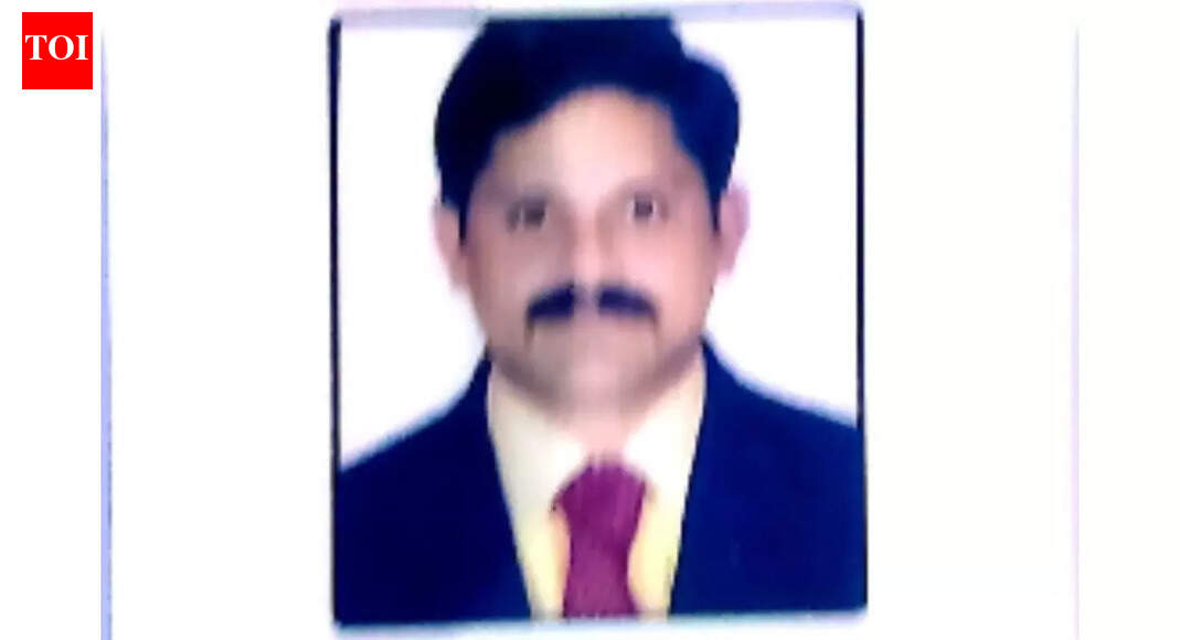 Decomposed body of suspended SVU professor found inside parked car in Tirupati