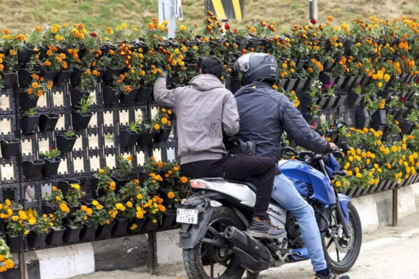 Watch: 7k flower pots looted after PM Modi opens Rashtra Prerna Sthal in UP; 30 security personnel deployed