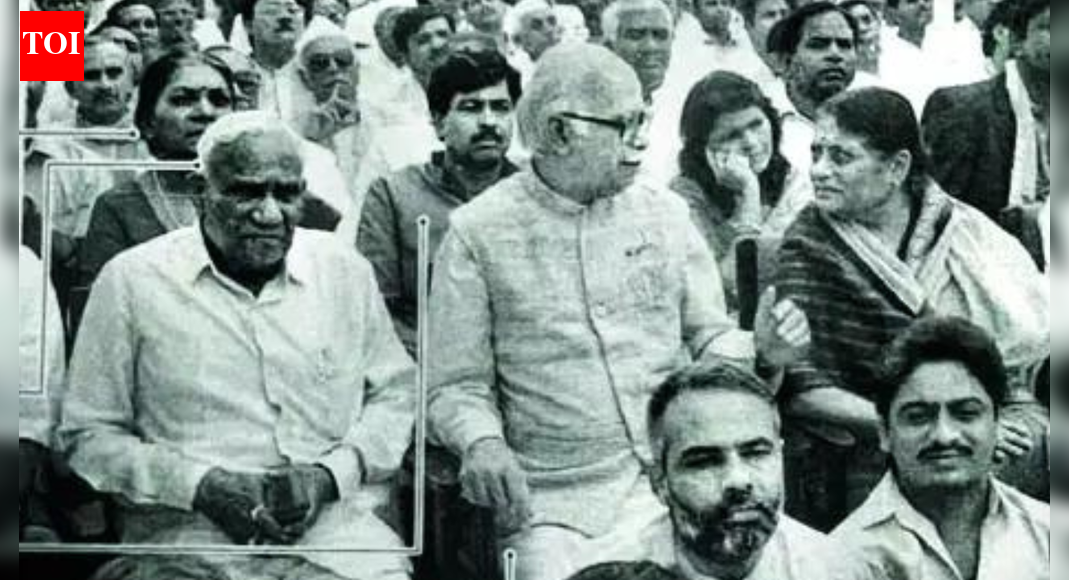 Sharing PM photo, Digvijaya Singh lauds Sangh, BJP says attack on Rahul | India News