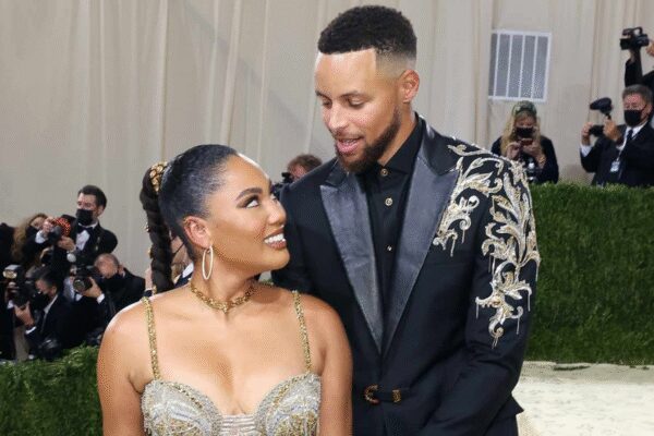 “Stay in your lane”: Stephen Curry breaks silence on hate toward Ayesha Curry amid her controversial remarks about their marriage