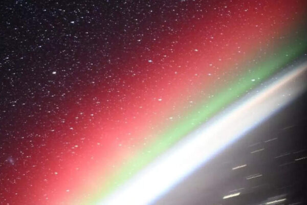 A rare space image links Earth’s glow with the Andromeda Galaxy
