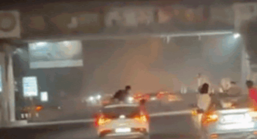 Watch: Men in high-speed cars perform deadly stunts; Delhi Police responds