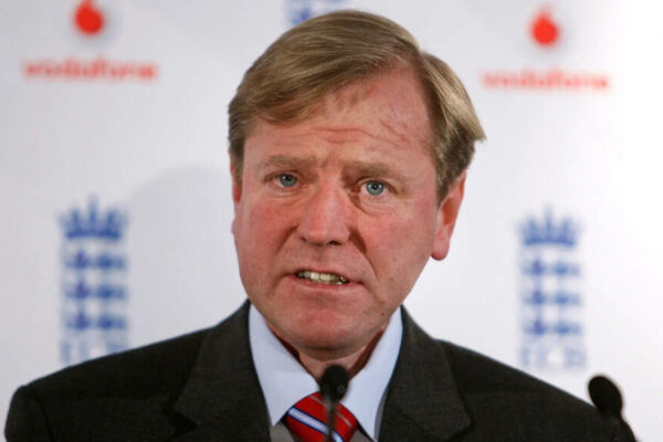 Ex-England cricketer and former ECB chief dies at 62