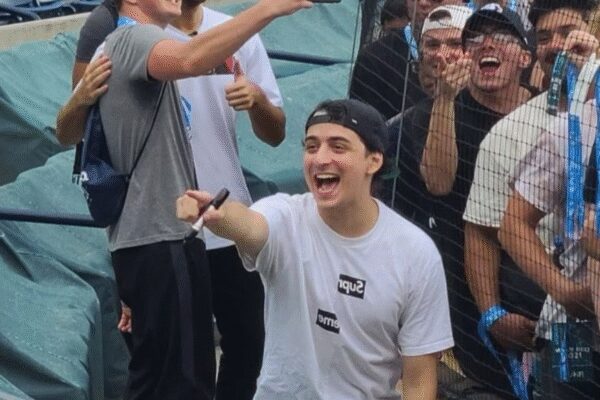 Twitch streamer Cloakzy raises concerns over viewbotting after spotting unknown high viewership channels