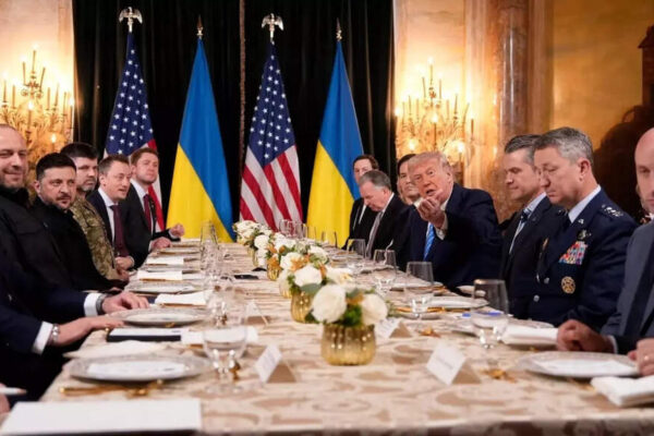 ‘Would you like food—or is that a bribe?’: Trump mocks media; jokes about feeding the ‘fake news’ — Watch video