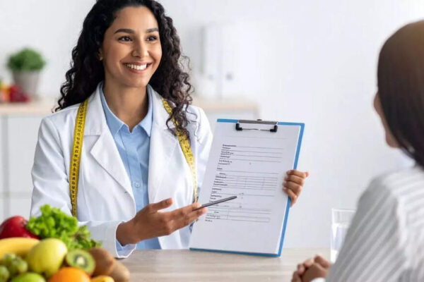 Understanding the OMAD diet: How eating one meal a day affects weight loss, blood sugar, energy levels, and overall health |