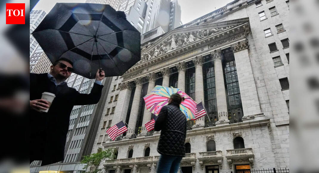 Asian stocks today: Markets majorly gain on hopes of US Fed cuts; Kospi adds 1.5%, Nikkei trims 200 points