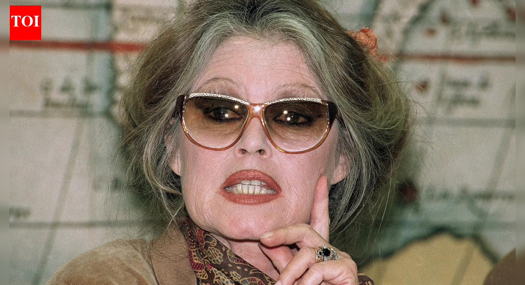 Brigitte Bardot, an icon of French cinema who renounced stardom, dies