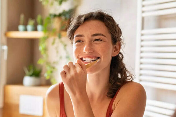 Neuroscientist suggests 3 simple brushing-time habits that may help lower dementia risk |