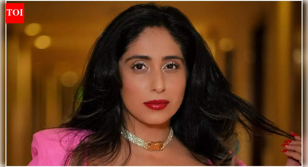 Neha Bhasin talks about her decision to not have her own kids; singer shares, ‘Hum dono ko lagta hai ki hum apni moh-maya…’ | Hindi Movie News