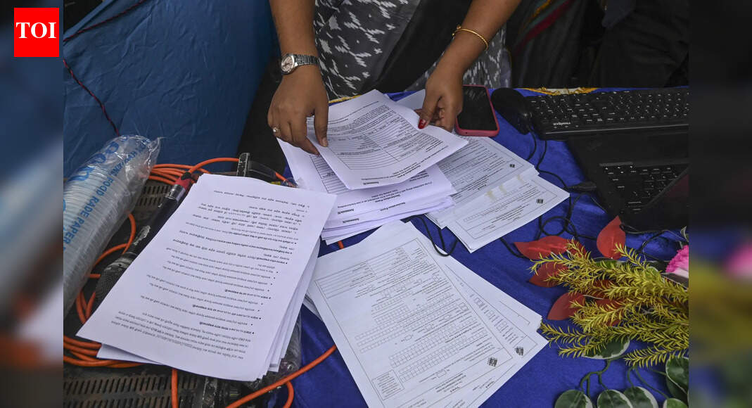 No hearing for 1.3 lakh Bengal voters unmapped due to tech errors: EC | India News