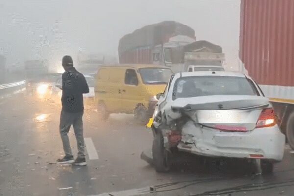 Fog mayhem in NCR: Multiple vehicles collide on Delhi–Sonipat road, several injured