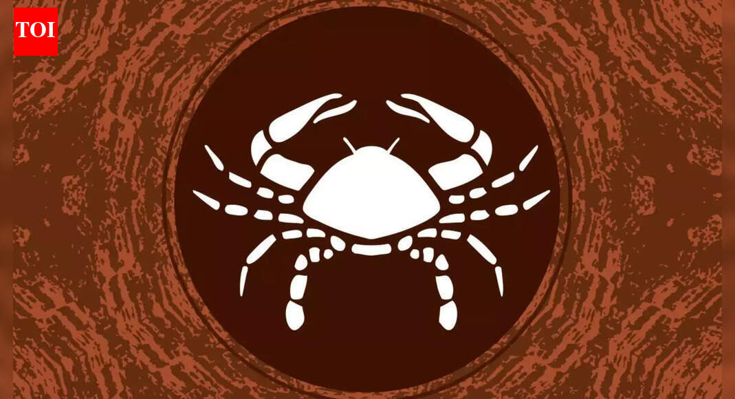 Cancer Horoscope Today for Women (December 31, 2025): Let joy return, even in small drops