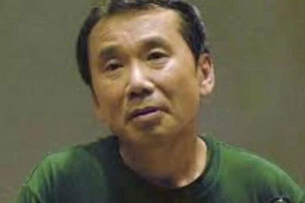 8 powerful Haruki Murakami quotes that make you rethink life