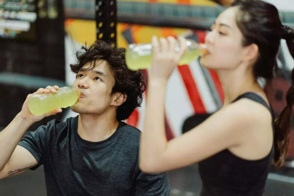 7 Electrolyte drinks that keep you hydrated, energised, and aid faster recovery |