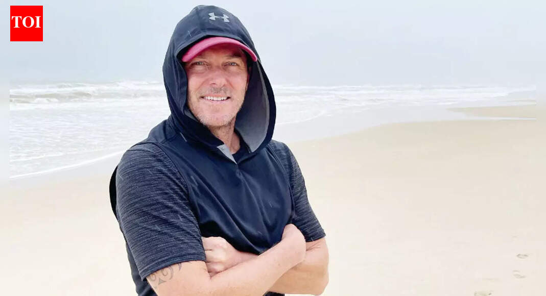 ‘World stands with you, Matto’: Cricket fraternity sends prayers as Damien Martyn battles meningitis | Cricket News