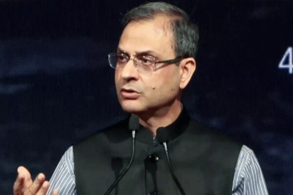 Growth outlook: Indian economy set to post high growth despite global headwinds; RBI flags domestic demand strength