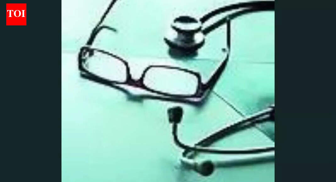 Representational  CHANDRAPUR: A pan-India kidney trafficking syndicate with alleged links to Cambodia and China has been uncovered in eastern Maharashtra, exposing an illicit market where transplants fetched up to Rs 80 lakh while impoverished donors were allegedly paid as little as Rs 5 lakh, police said Wednesday. Police have named two specialists – Dr Ravinder Pal Singh of New Delhi and Dr Rajratnam Govindswamy of Trichy – as key players in the network, unearthed by a Maharashtra govt-appointed SIT after farmer Roshan Kule, from Minthur village in Vidarbha region, said he was forced to sell a kidney in Cambodia to escape loan sharks. Singh was arrested in New Delhi recently and produced before a city court for transit remand but received interim bail after the Maharashtra team’s flight was cancelled. He has been directed to appear before the Chandrapur chief judicial magistrate on Jan. 2. Govindswamy, MD of the Trichy hospital, is on the run. Chandrapur SP Mummaka Sudarshan said investigation points to several surgeries being conducted at STAR KIMS Hospital in Trichy. Investigators said each transplant was priced between Rs 50 lakh and Rs 80 lakh. Singh allegedly received about Rs 10 lakh for each surgery, travelling from New Delhi to Trichy to operate. Govindswamy allegedly charged nearly Rs 20 lakh for treatment and hospital arrangements.End of ArticleFollow Us On Social MediaVideosKhaleda Zia’s funeral: EAM Jaishankar Hands Over Modi’s Letter To BNP Chief Tarique Rahman In DhakaThrowback 25: Five Indian Weapons That Crushed Terror And Dominated Pakistan in Operation SindoorTerror, Tariffs, Polls: PM Modi’s Mic-Drop Moments That Set The Agenda In 2025Top Moments Of 2025 When Indian Diplomats Took On Pakistan, Tore Apart Lies & Hypocrisy At UNThrowback 2025: Five Big Moments When India Defied Pressure And Delivered Diplomatic MasterstrokesAyodhya Faced Conspiracies But Sanatan Prevailed, UP CM Yogi Adityanath Says At Ram Temple EventIndia’s Backyard In Flux: Nepal’s Gen Z Revolt To Pakistan’s Court Chaos Shakes South Asia In 2025Army Trains Village Defence Guards In J&K In Automatic Rifles, Self-Defence | WatchLeT Deputy Saifullah Kasuri Admits India Hit Terror Camps, Threatens Kashmir After Op Sindoor StrikeTwist in Osman Hadi Murder Case: Prime Accused Blames Jamaat From Dubai, Clears India’s Role123Photostories10 South Indian breads that are so soulfulWalking through 2025: The year we put our best foot forwardSkip the crowds in 2026: 10 offbeat destinations in India for New Year travel5 relationship habits to inculcate in 2026 to make it the best year of your lifeFrom soldier to supermodel: 5 looks that made BTS’ V the ultimate fashion muse of 20258 traditional Bengali snacks that are best enjoyed during winterCustard apple: 5 benefits of this creamy seasonal fruit5 common foods that are unhealthy and their alternative usesMalala Yousafzai once said, “If we want to achieve our goal, then let us…”: 5 lessons it teaches studentsHrithik Roshan’s girlfriend Saba Azad’s luxe choga suit is the traditional trend to watch this season123Hot PicksSaudi Strike YemenPAN-Aadhaar link statusBank holiday New YearGold rate todayIncome Tax RefundBahrain Golden Visa 2025Bank Holidays DecemberTop TrendingJustin Thomas Net WorthWWE Star Nikki BellaCardi BCeeDee Lamb Luxury Car CollectionStefon DiggsCaitlin ClarkTom BradyMicah Parsons vs CeeDee Lamb Net WorthNHL Injury UpdateVanessa Bryant
