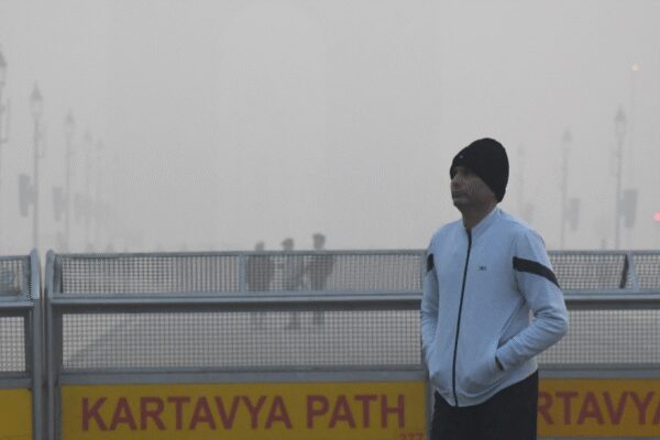 New Year, same air: Delhi starts 2026 with ‘very poor’ AQI at 372; Anand Vihar worst hit